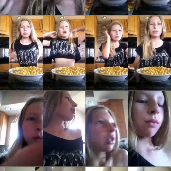 [Image: chloeisausome-07-09-2017-22-02-49-1jMJgo...ive.th.jpg]